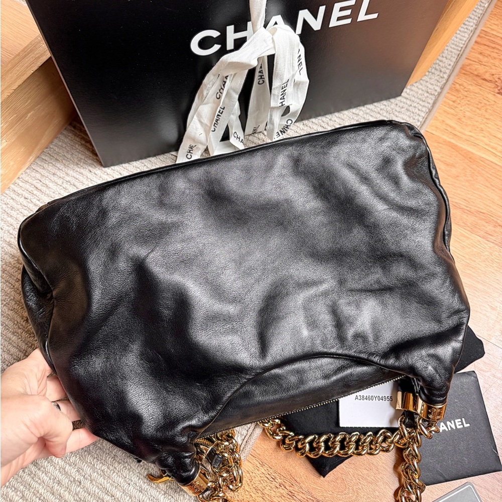SOLD❌CHANEL RODEO DRIVE BLACK LEATHER CC GOLD CHAIN HOBO SHOULDER BAG + Box - Picture 9 of 16